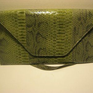 Green Faux Leather Alligator Print Clutch Purse